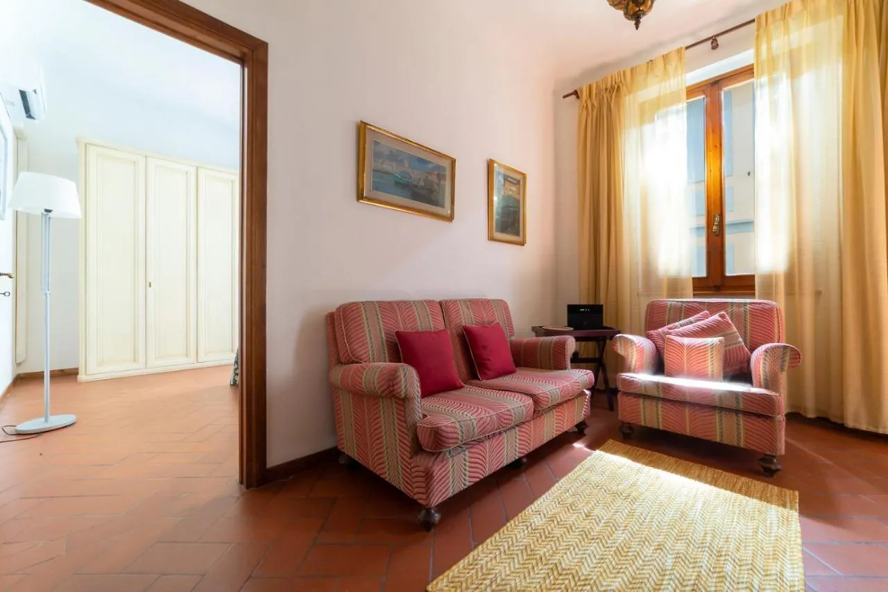 110 Sqm Apartment 6 Sleeps In Santa Croce Florence 0*,  Italy